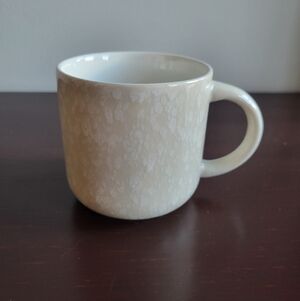 Monito Cream & White Ceramic Speckled Mugs, 12oz